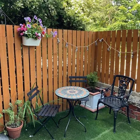 Rock Studio - Free Parking & Wifi Near City Centre Leeds  Exterior photo