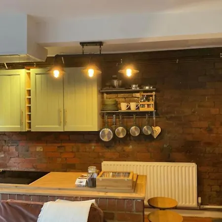 Rock Studio - Free Parking & Wifi Near City Centre Leeds  Exterior photo