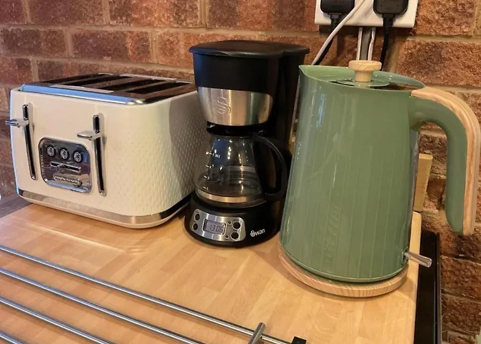 Rock Studio - Free Parking & Wifi Near City Centre